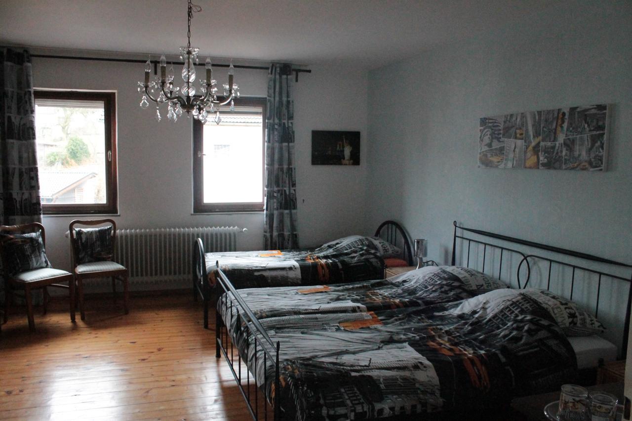 Pension Rodenburg Bed & Breakfast Duppach Bagian luar foto